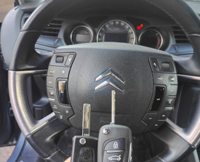 Automobilių raktų gamyba ir programavimas / Okauto_paslaugos / Darbų pavyzdys ID 4143086