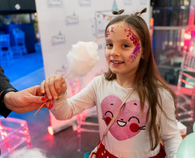 Personažai- šventė į jūsų namus! - Švenčių organizavimas - 1 Švenčių organizavimas - Personažai- šventė į jūsų namus! - 1