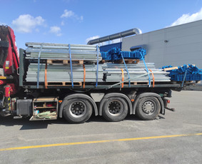 Statybos, apdaila - Sunkvežimio nuoma su manipuliatoriumi - 1