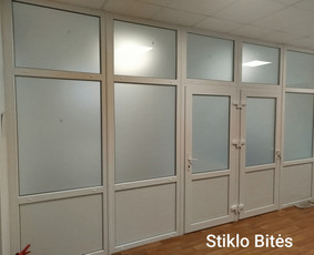 Matinė šerkšno plėvelė, stiklo pertvaroms.