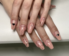 Grožio paslaugos - Manikiūras, pedikiūras, makiažas, antakiai Žirmūnuose - 2