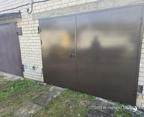 Statybos darbai - Metaliniai garažo vartai-durys. - 2