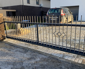 Statybos darbai - Vartu,varteliu gamyba,montavimas,banketės stulpu betonavimas - 3