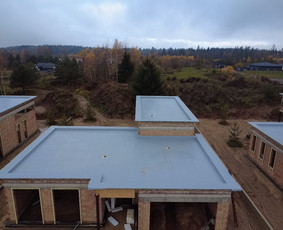 Plokščių Stogų Dengimas Pvc, Epdm ir bitumine Danga / Tvirti stogai / Darbų pavyzdys ID 4152810