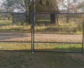 Vartų automatika, montavimas - Segmentinės Tvoros, vartai, varteliai montavimas - 2