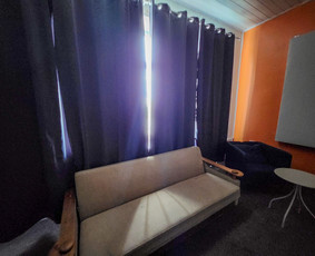 Baldų nuoma - Nuomoju garso įrašų ir podkastų studija - 4