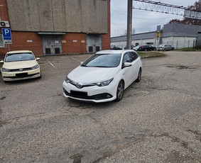 Transportas - Tayota Auris nuoma paveźėjams - 1