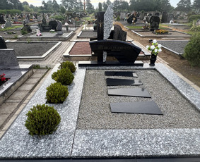 Paminklai, meniški antkapiai, granito plokštės / Kauno Antkapiai / Darbų pavyzdys ID 4157118