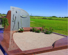 Paminklai kapams, antkapiai - Paminklai, meniški antkapiai, granito plokštės - 2