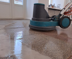 Buitinės paslaugos - Minkštų baldų, kilimų ir kiliminių dangų valymas. - 4