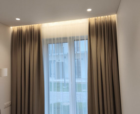 Karnizų, roletų montavimas - Užuolaidų / romanečių siuvimas, bėgelių montavimas. - 3