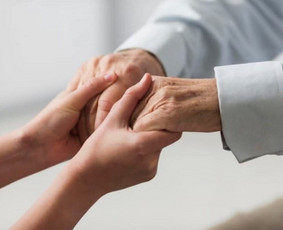 Ligonių slaugymas namuose - Kvalifikuotos individualios priežiūros darbuotojo paslaugos. - 1