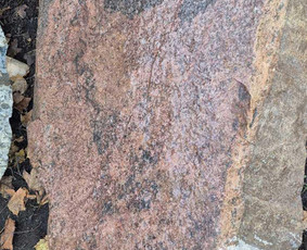 Statybos, apdaila - Parduodu akmenų viršunes - 4