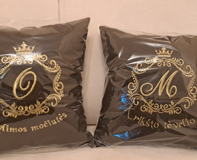 Buitinės paslaugos - Drabužių taisymas,siuvinėjimas.paminkštinimų siuvimas. - 2