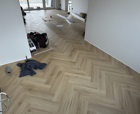Laminato, vinilo (click sistema) klojimas, išlyginamasis / DASS grindų sprendimai / Darbų pavyzdys ID 4161942