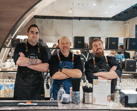 Maistas, konditerija - Mobilus kokteilių baras - šampano piramidė - barmenai - 1