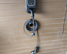 Elektromobilių įkrovimo stotelės - Saulės elektrinių montavimas bei įrangos pardavimai - 1