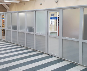 Paslaugos verslui - Šerkšno plėvelės klijavimas - 2