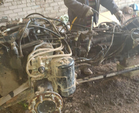 Variklių remontas - Traktoriu variklių remontas, mobilus servisas - 3