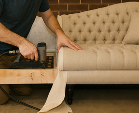 Baldų aptraukimas - Baldų pervilkimas ir restauravimas Vilniuje - 1