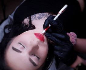 Lūpų permanentinis makiažas - Permanentinio makiažo procedūros / mokymai - 1