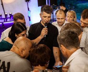Privati sodyba su pirtimi, kubilu ir ežero pakrante / Leo Complex / Darbų pavyzdys ID 4175937