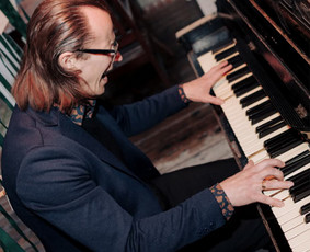 Muzikos mokytojai - Klasikinio fortep/solfedžio pamokos. Klavierunterricht - 2