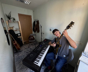 Mokymai, kursai, kalbos - Individualios gitaros pamokos - 1