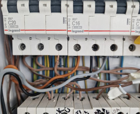 Smulkūs elektros darbai - Elektros darbai, Led montavimas, konsultavimas - 4