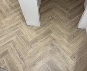 Laminato, vinilo (click sistema) klojimas, išlyginamasis / DASS grindų sprendimai / Darbų pavyzdys ID 4180543