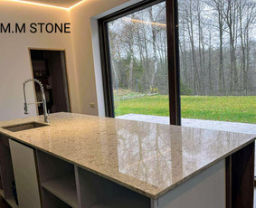 Akmens masės, marmuro, granito darbai - Akmens stalviršiai,palangės,laiptai,židinių apdaila. - 3