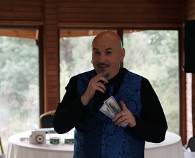 Renginių vedėjai - Vedėjas ir Dj viename, su aparatūra - kaina 600€. - 4