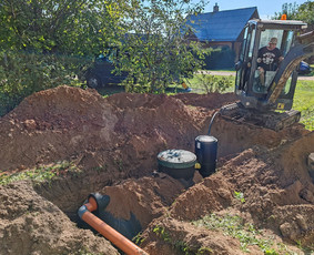 Mini ekskavatoriaus nuoma - Minieskovatorius, drenažas, valymo įrenginiai, lietaus ir tt - 4