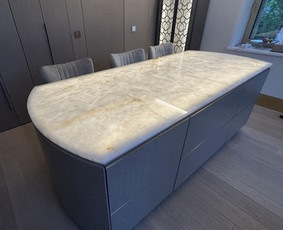 Akmens masės, marmuro, granito darbai - Natūralaus akmens gaminiai: Stalviršiai, Palangės, Fasada - 3