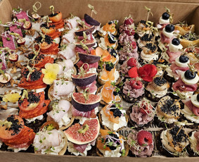 Maistas, konditerija - Vieno Kąsnio Uzkandziai Kučiu vakariene - 3