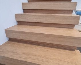 Vidaus apdailos darbai - Uosinių/ąžuolinių laiptų, turėklų, palangių gamyba - 4