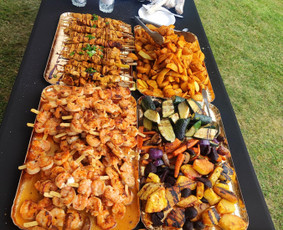 Food truck, maisto vagonėlis - Vieno Kąsnio Uzkandziai Kučiu vakariene - 1