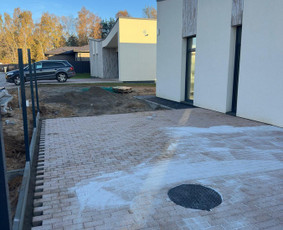 Laiptai iš trinkelių - Trinkelių ir dekoratyvinių takelių klojimas - 1