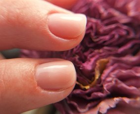 Express manikiūras - Gelinis manikiūras Vilniuje - ryškiai, švariai - 4