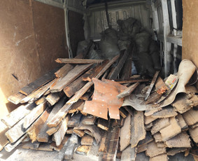 Senų baldų išvežimas - Pigiausias krovinių pervežimas šiukšlių baldų išvežimas - 1