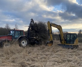 Kitos kategorijos - Perku Krumus, Valau griovius bei miškus - 1