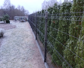 Tvoros, vartai, montavimas - Montuojam segmentines ir metaliniu tvoralenčių tvoras - 1