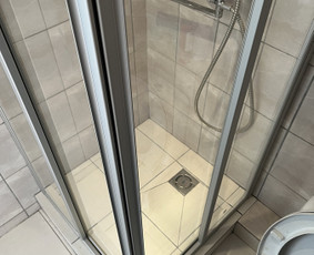 Dušo kabinos montavimas - Remonto, apdailos darbai, meistras į namus, suvirinimas - 1