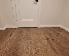 Vidaus apdailos darbai - Kokybiškas grindų dangos ir grindjuosčių montavimas, - 1