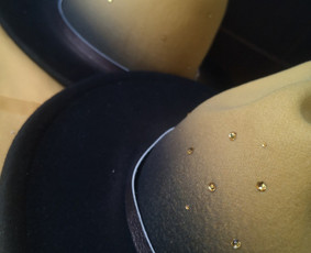 Siuvinėjimo paslaugos pagal individualius užsakymus - Rūbų dekoravimas kristalais, siuvinėjimas, piešimas ant rūbų - 2