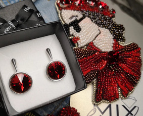 Siuvinėjimas - Rūbų dekoravimas kristalais, siuvinėjimas, piešimas ant rūbų - 4