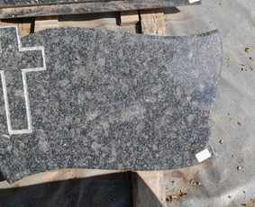 Kapų dengimas plokštėmis, paminklai, raidžių kalimas / VienuoliuAkmenys.lt / Darbų pavyzdys ID 4195671