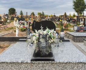 Kapų dengimas plokštėmis, paminklai, raidžių kalimas / VienuoliuAkmenys.lt / Darbų pavyzdys ID 4198363