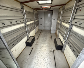 Aplinka, sodas - Greitos ir Patikimos Pervežimo Paslaugos (3.5 t Busas) - 3