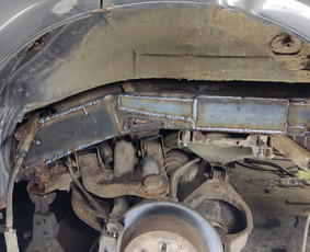 Metalo konstrukcijos - Automobilio kėbulo remontas. - 2